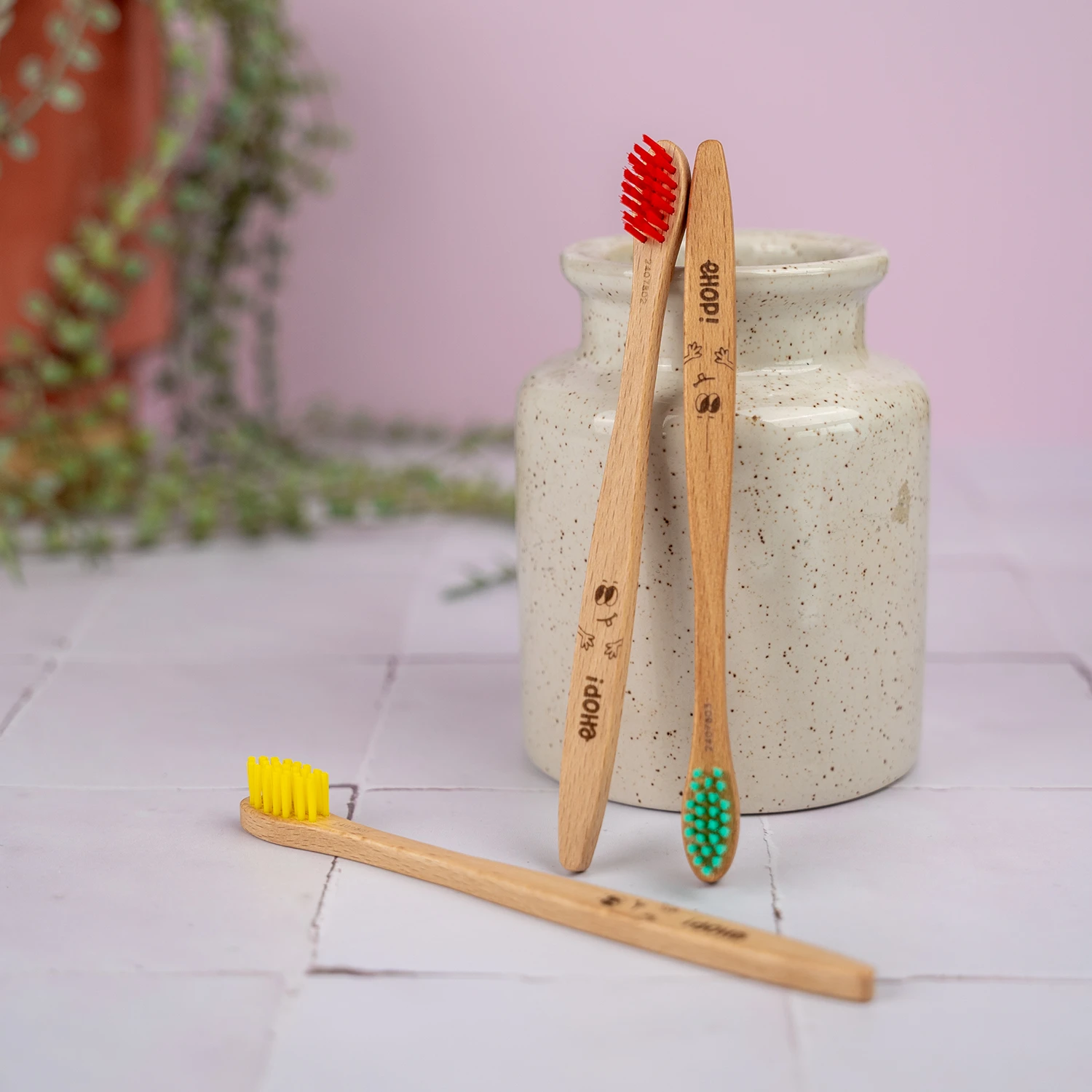 Brosses à dents en bois ehop, gravées